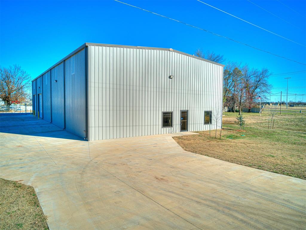 11900 S Meridian Property Photo