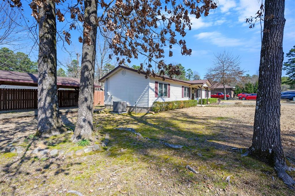 908 Circle Drive Property Photo 6