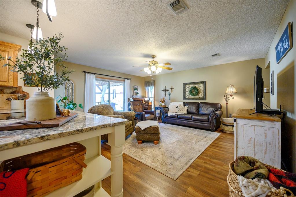 908 Circle Drive Property Photo 15