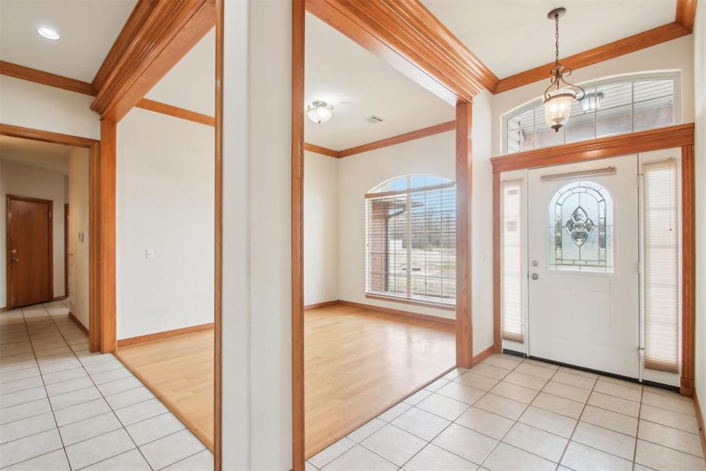 5501 Lanceshire Lane Property Photo 6