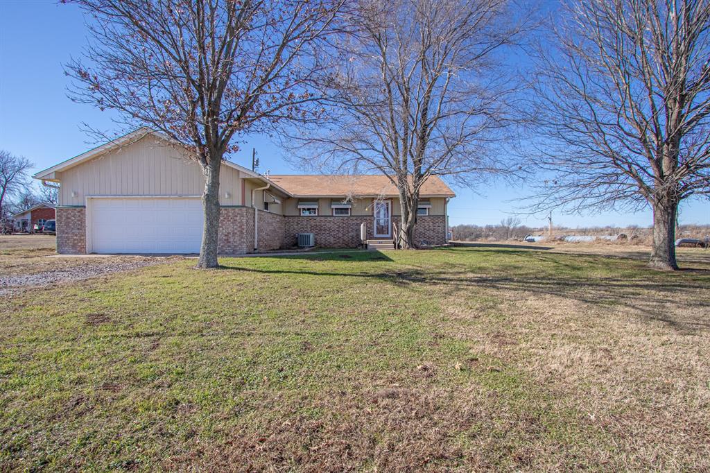 17111 Us Highway 77 Property Photo