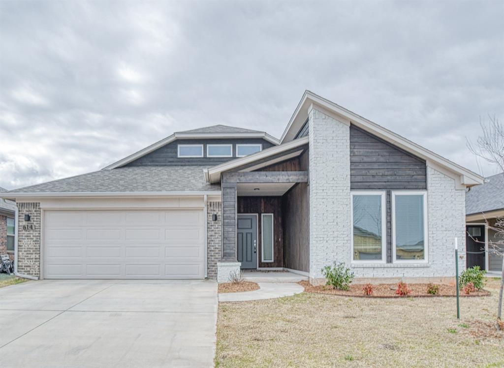 614 Red Cedar Way Property Photo