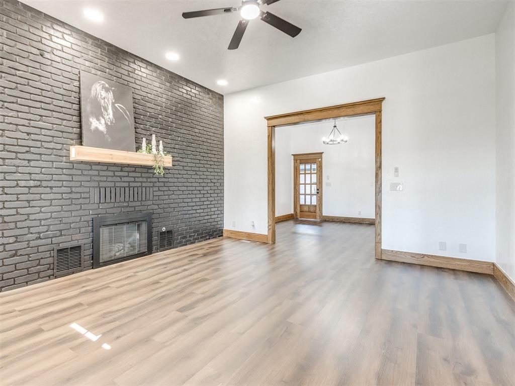 301 E Miles Avenue Property Photo