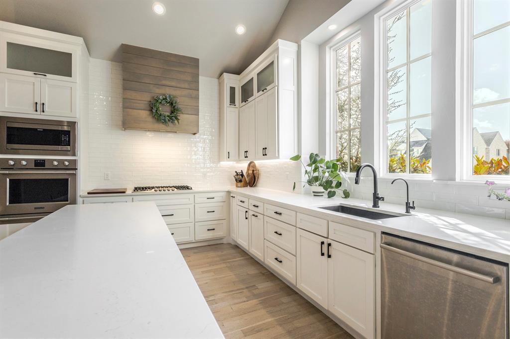 1401 Regency Bridge Circle Property Photo 11