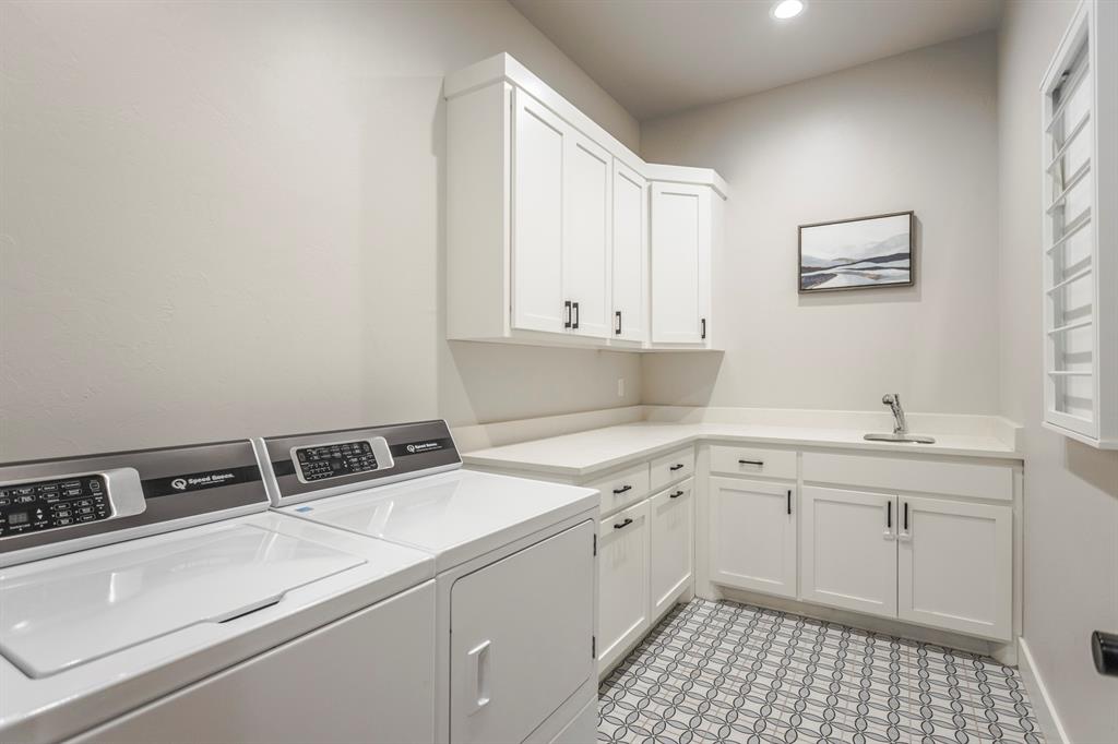 1401 Regency Bridge Circle Property Photo 15