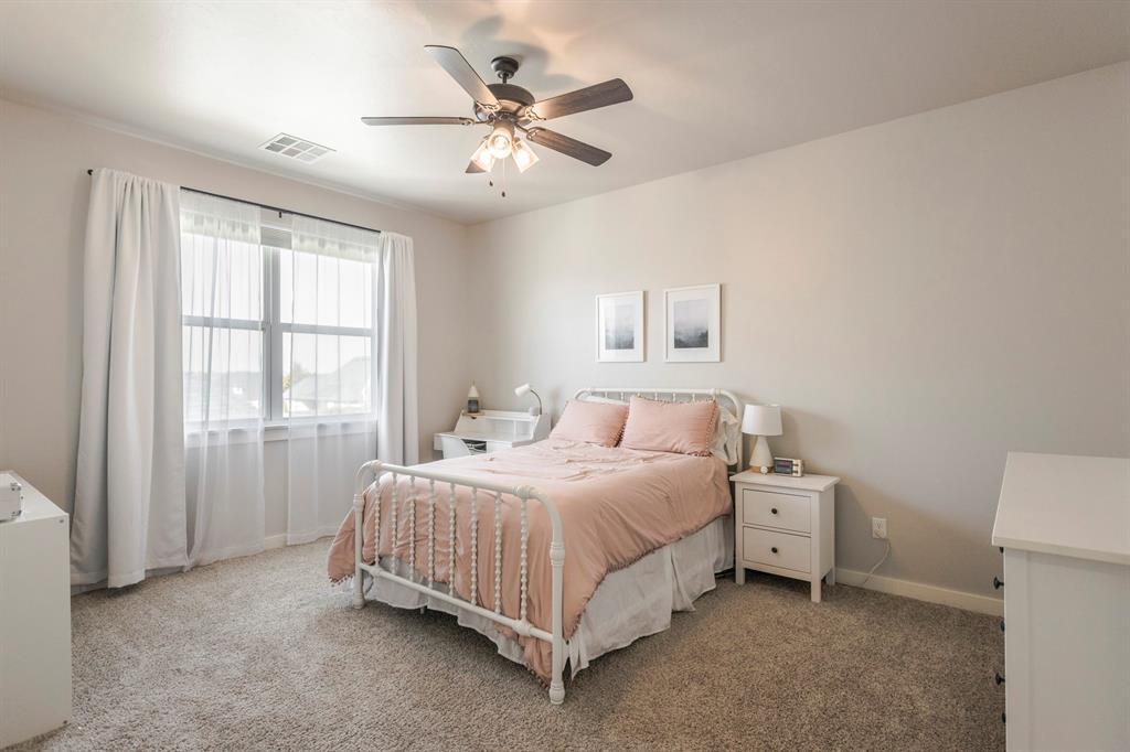 1401 Regency Bridge Circle Property Photo 32