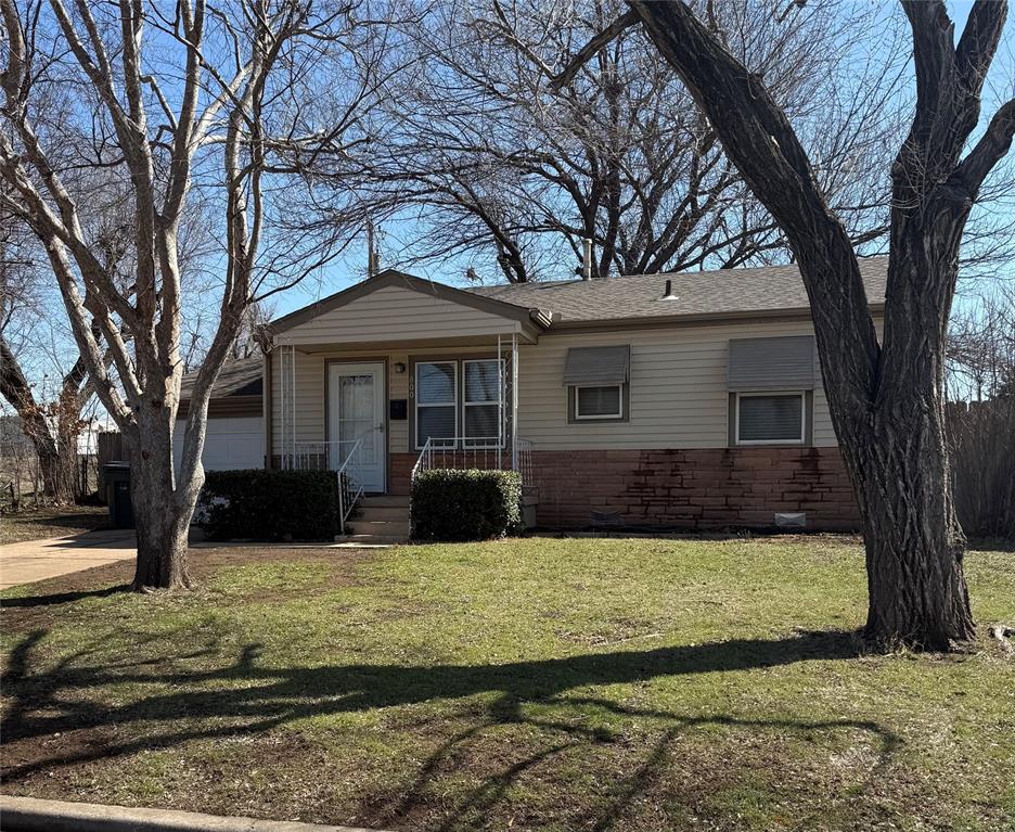 800 S Santa Fe Drive Property Photo