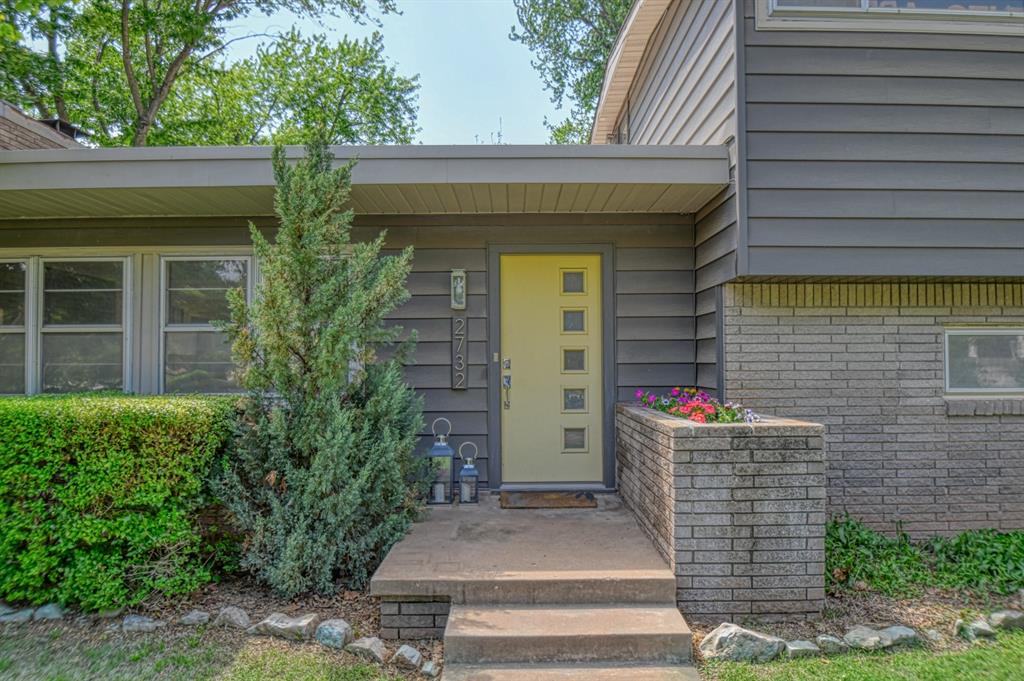 2732 Walnut Road Property Photo