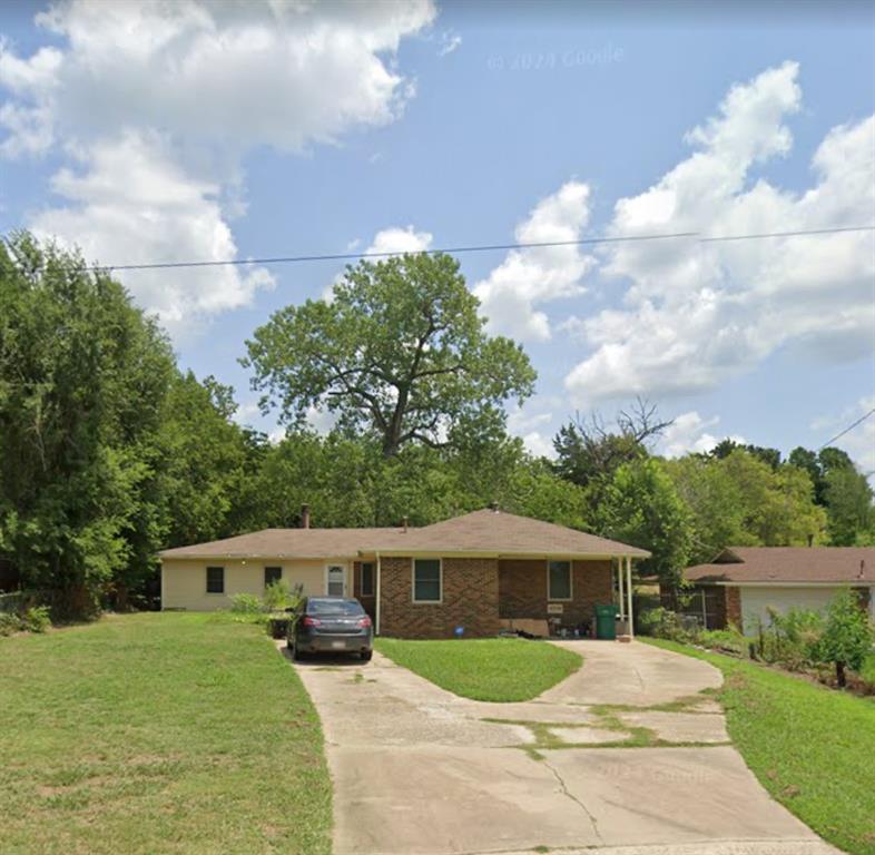 5006 N Douglas Boulevard Property Photo