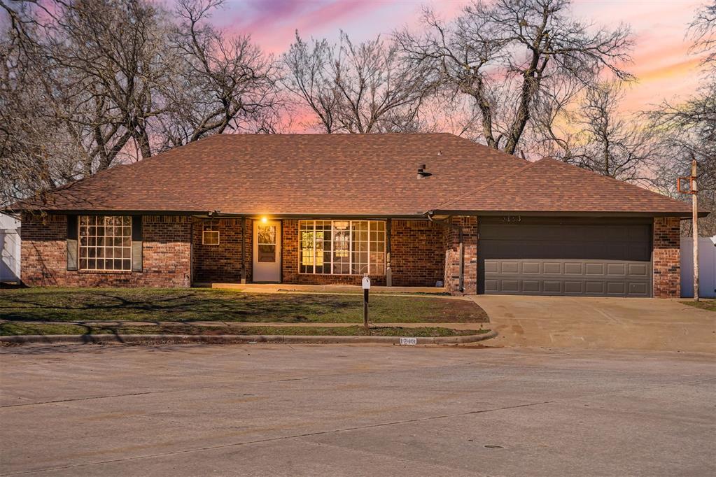 1213 Woodbine Circle Property Photo