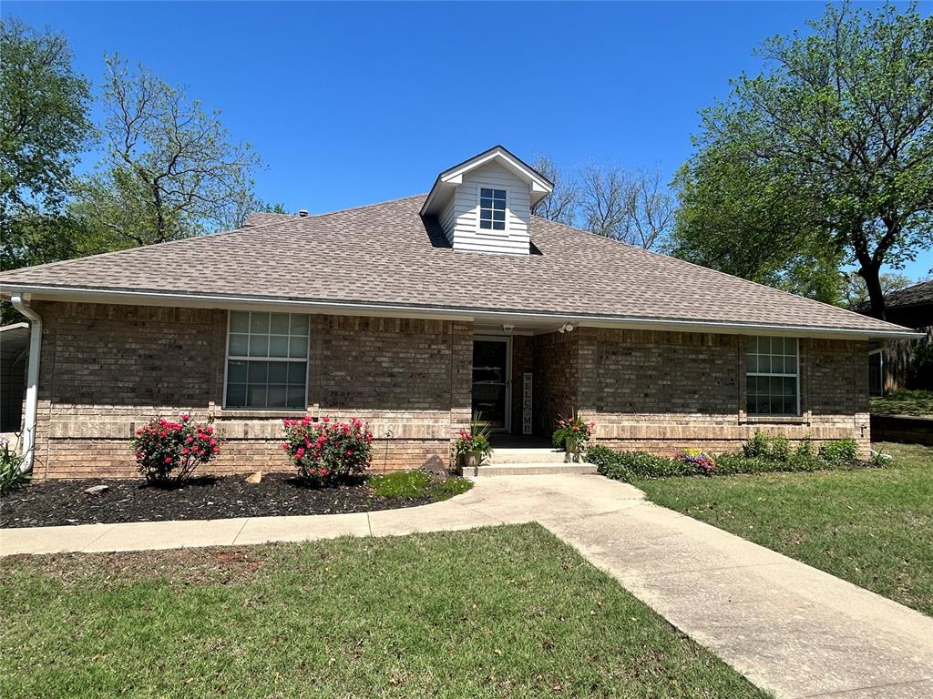 307 Bowling Drive Property Photo