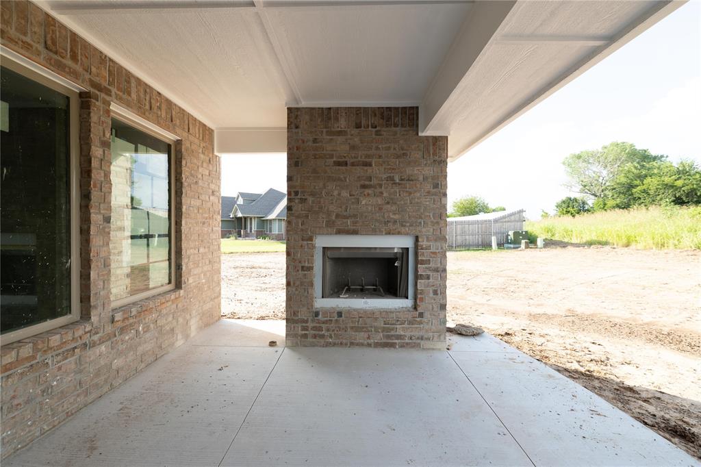 3805 Lleyton Drive Property Photo 13