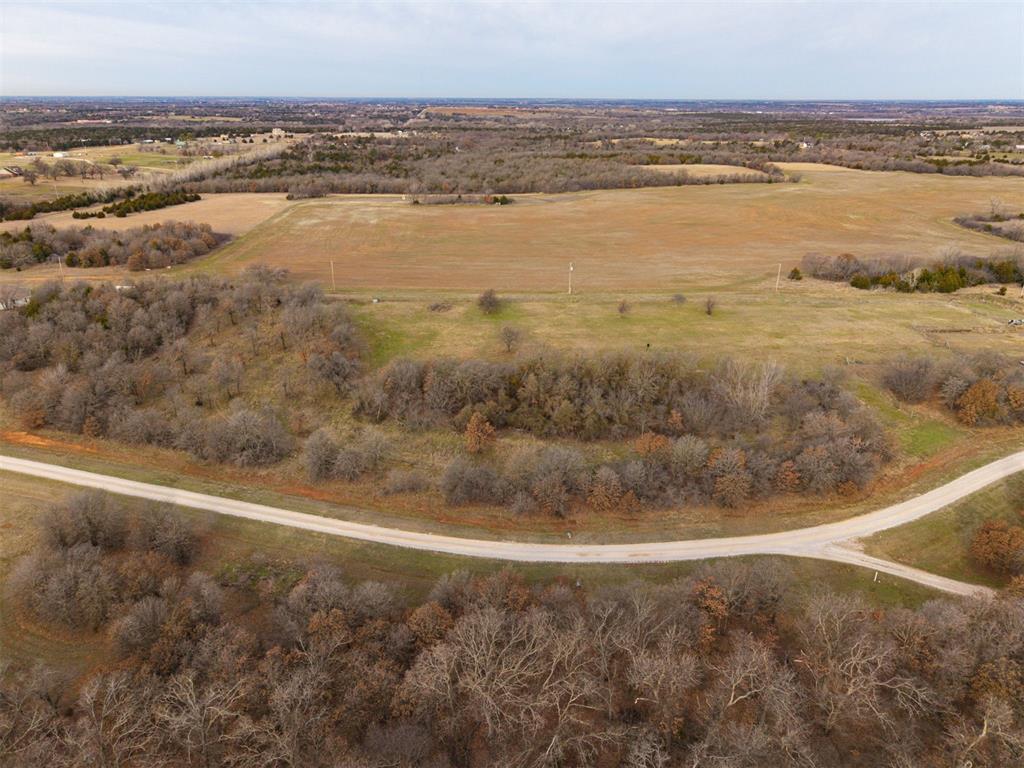 9045 Liberty Run Road Property Photo 3