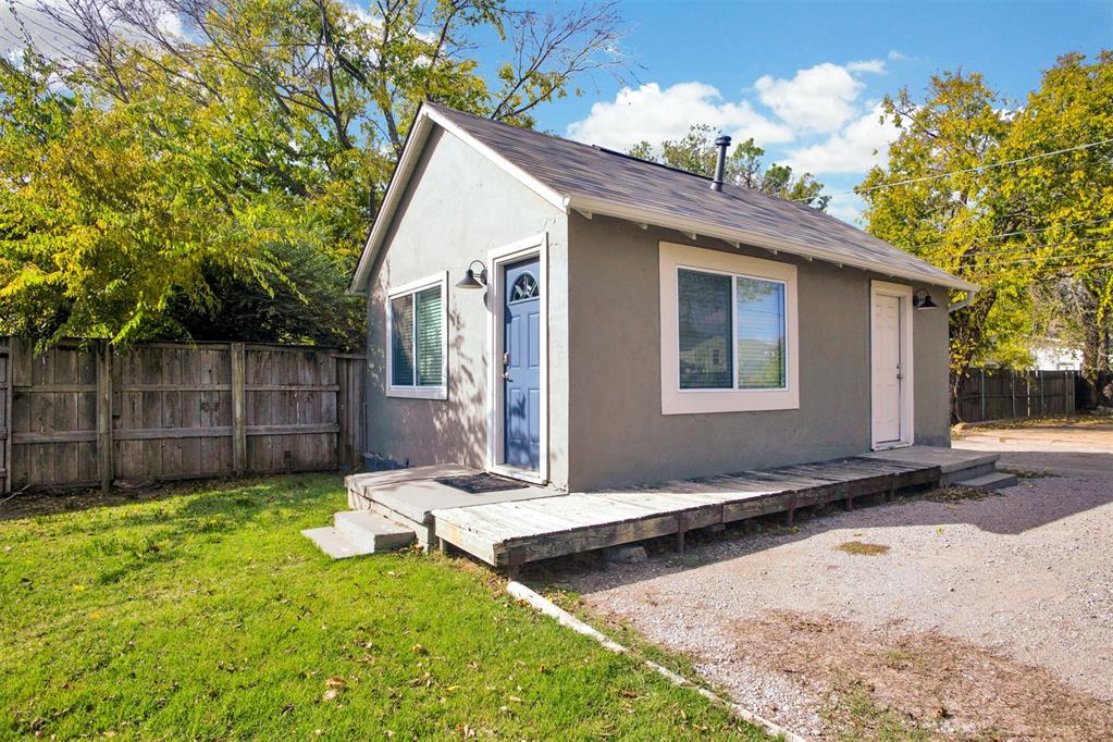 217 E Daws Street .5 Property Photo