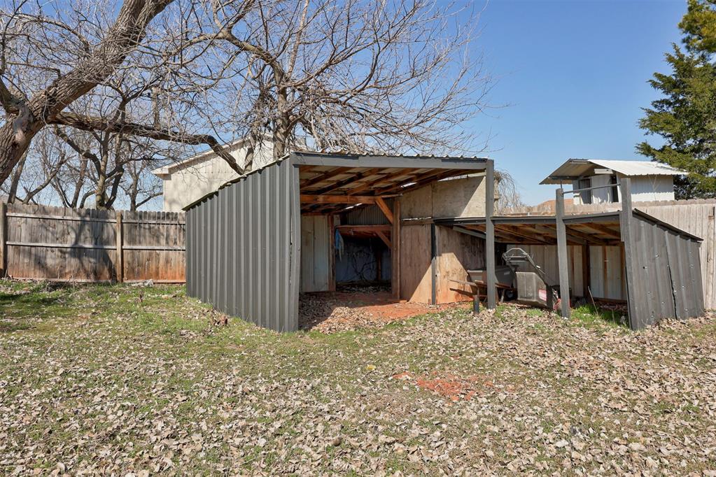 611 N Canadian Terrace Property Photo 2