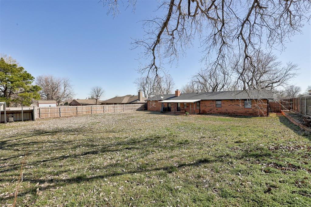 611 N Canadian Terrace Property Photo 4