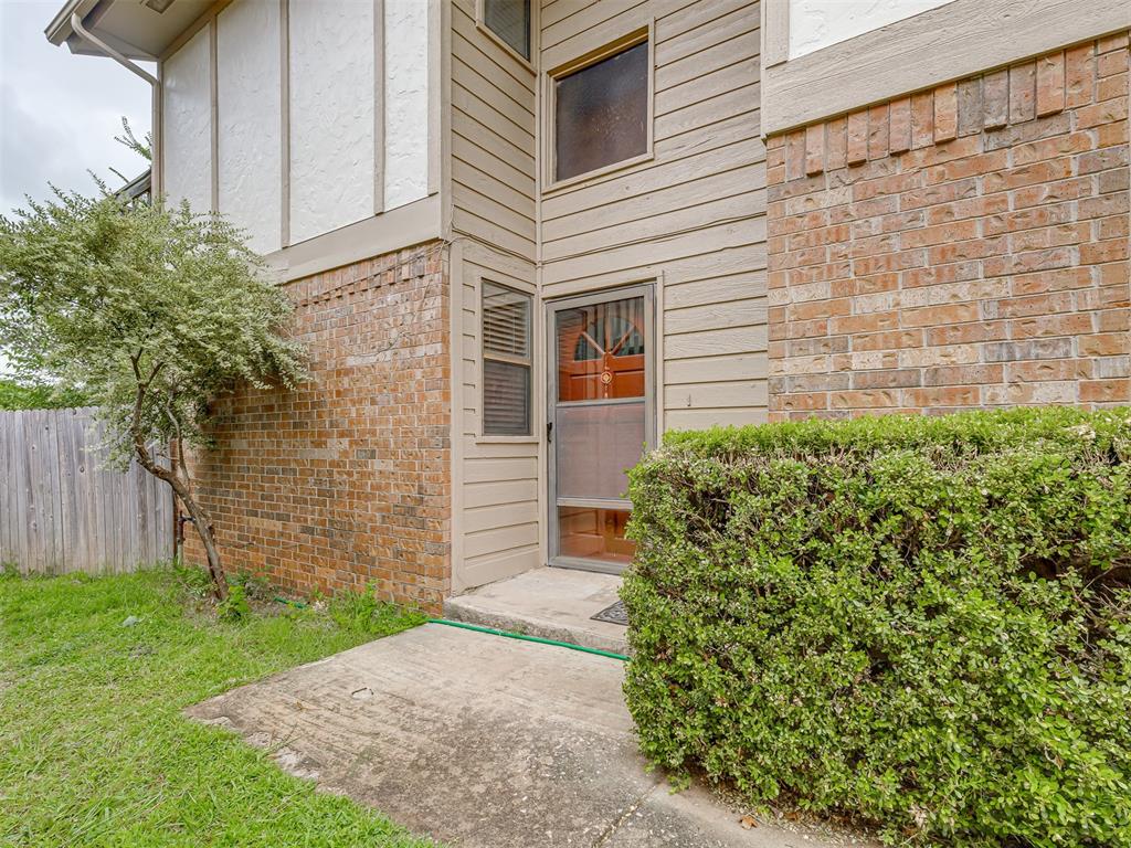 3112 Ridgecrest Court Property Photo