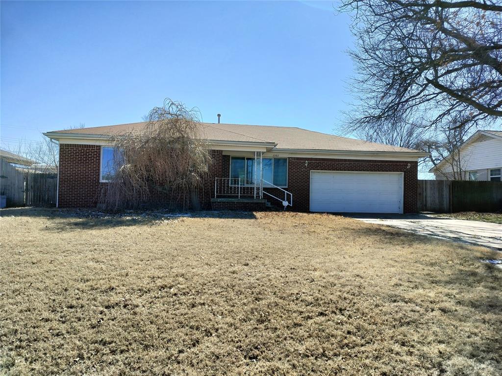 1505 W Shuttee Street Property Photo