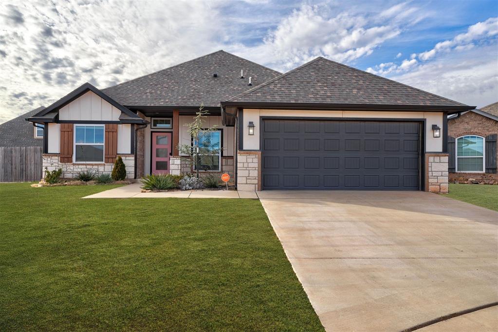 2112 Manderly Court Property Photo