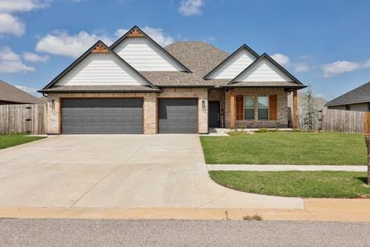 1733 Pine Brook Property Photo