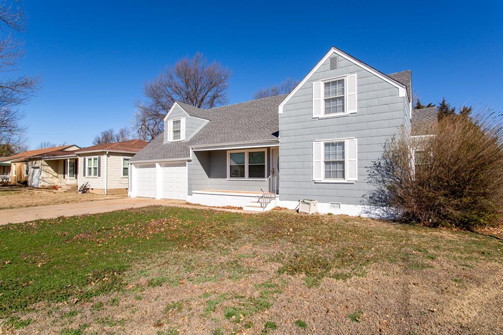 1002 Seneca Avenue Property Photo
