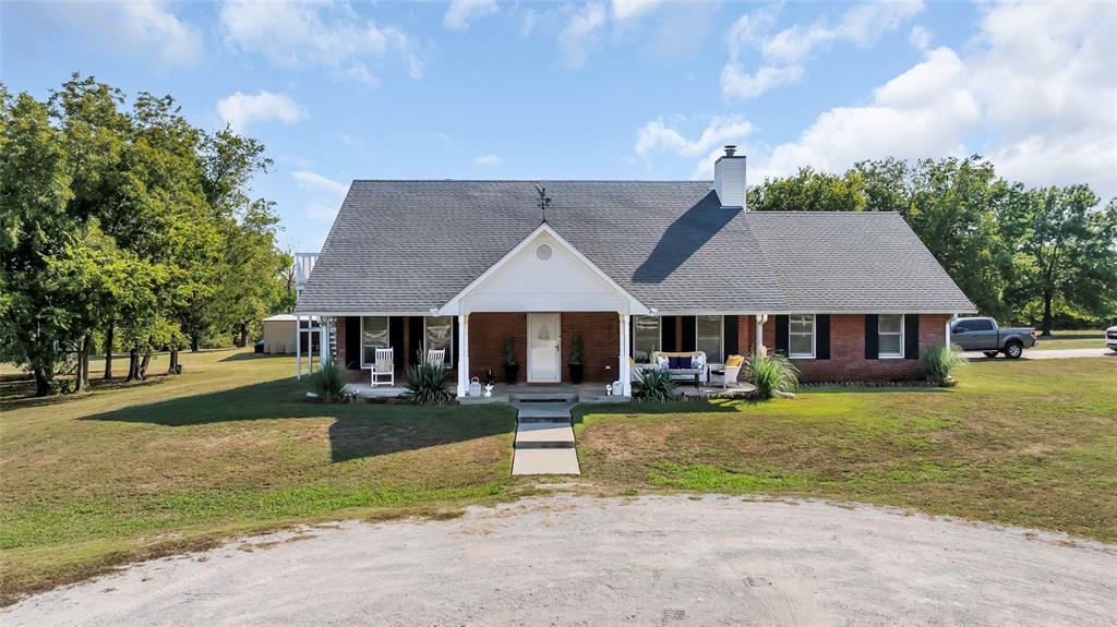 Plainview Hs Real Estate Listings Main Image