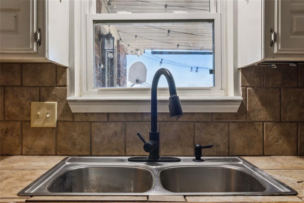 517 Crown Drive Property Photo 10
