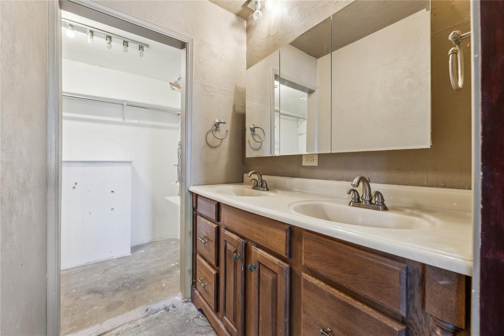 517 Crown Drive Property Photo 15