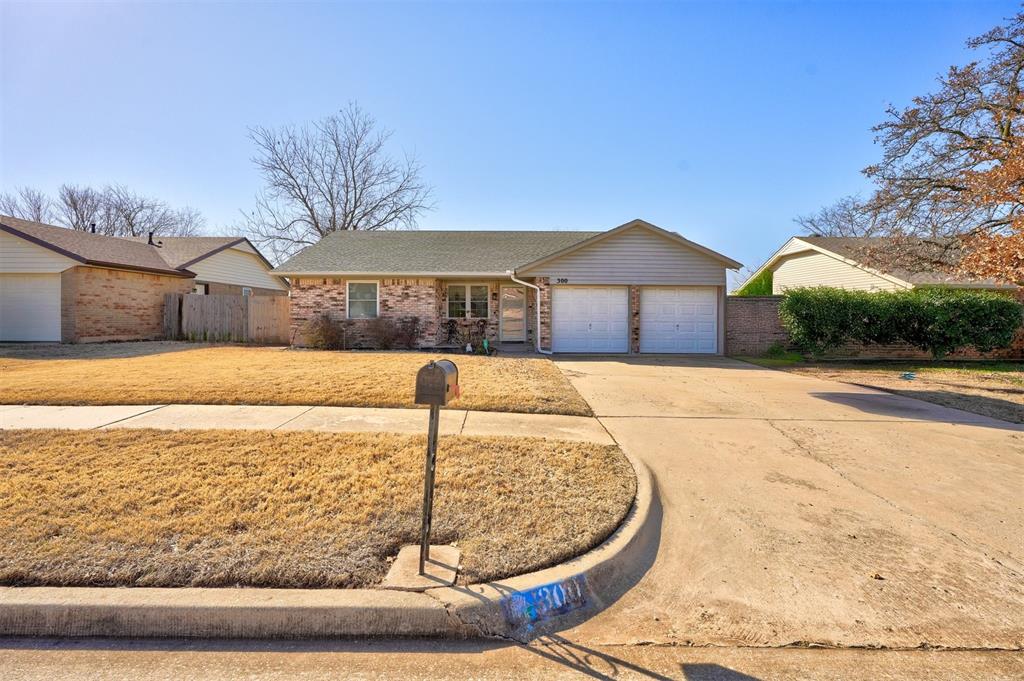 300 Sw 32nd Street Property Photo