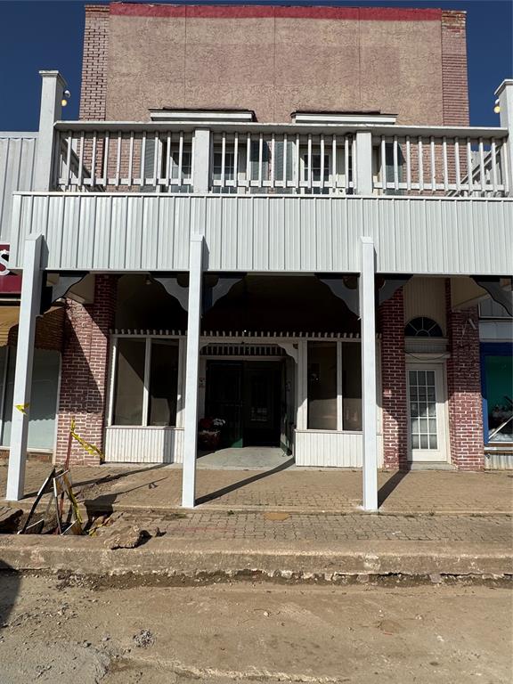 219 N Main Street Property Photo