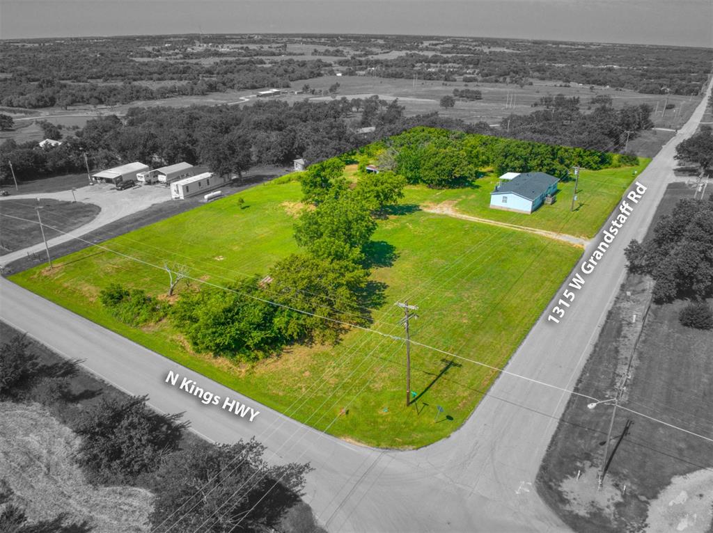 1315 W Grandstaff Road Property Photo 1