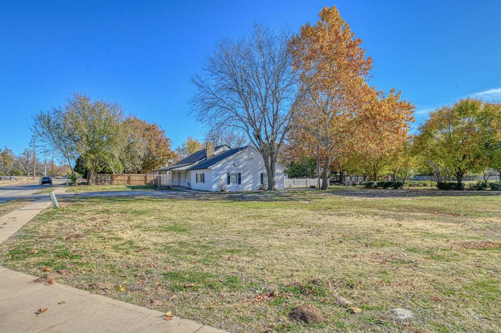 2012 W Boyd Street Property Photo