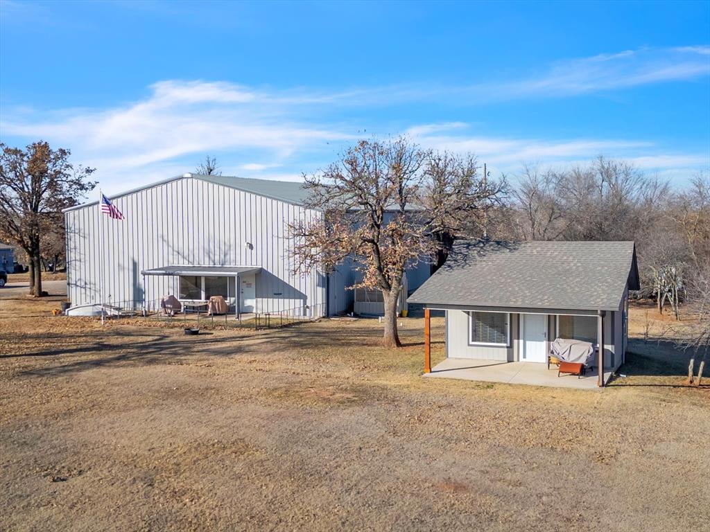 500 W Simpson Road Property Photo