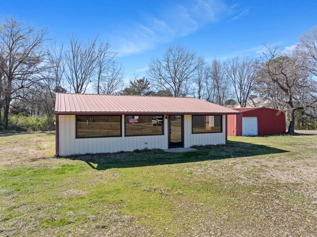 1705 S Central Avenue Property Photo 1