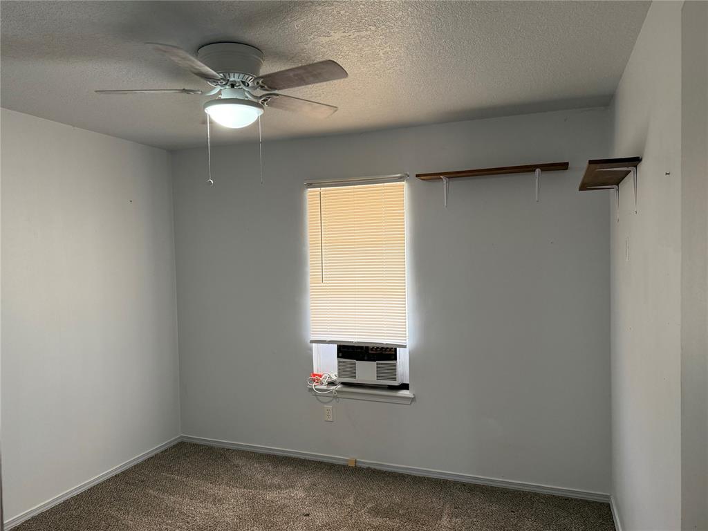5 S 8th Street Property Photo 16