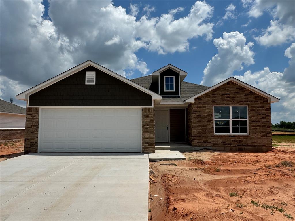 932 S Bear Lane Property Photo