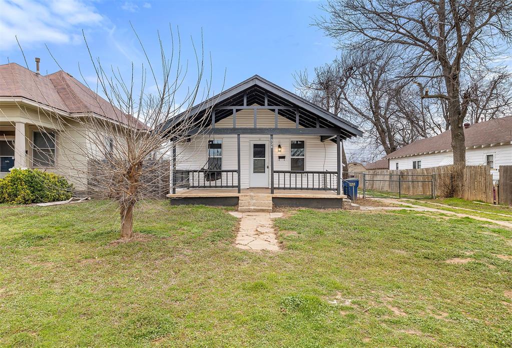 524 S Ellison Avenue Property Photo
