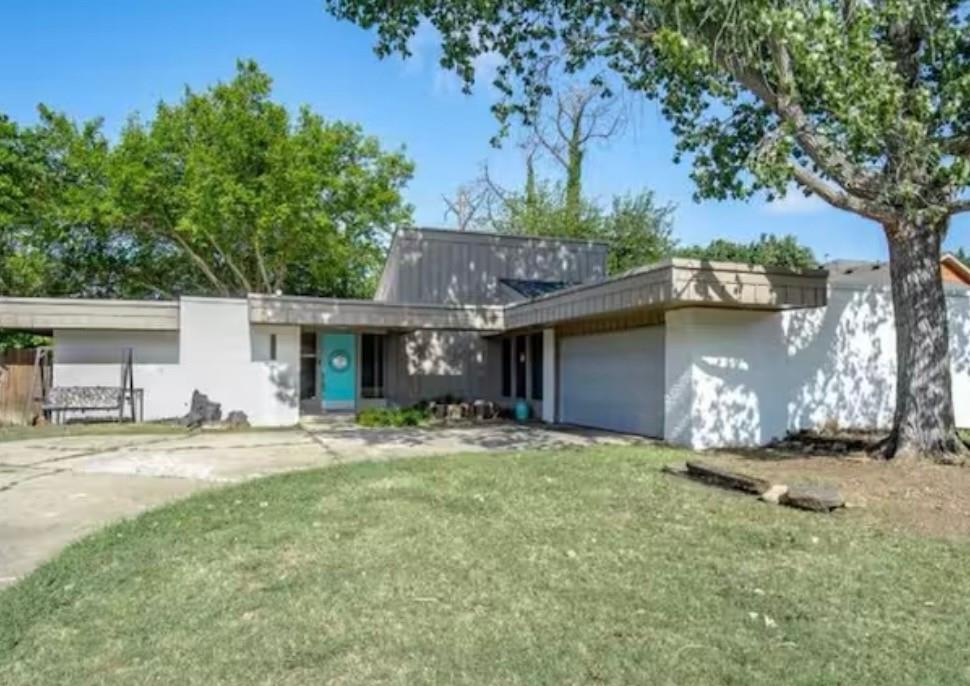 2334 Louise Lane Property Photo