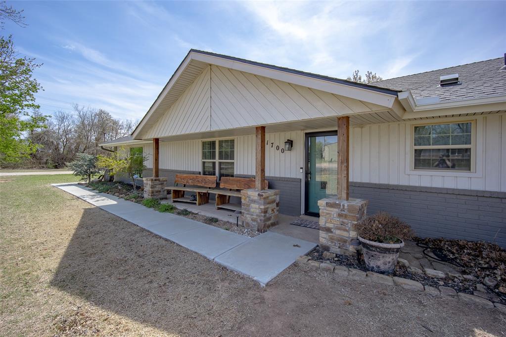 1700 Hickory Lane Property Photo