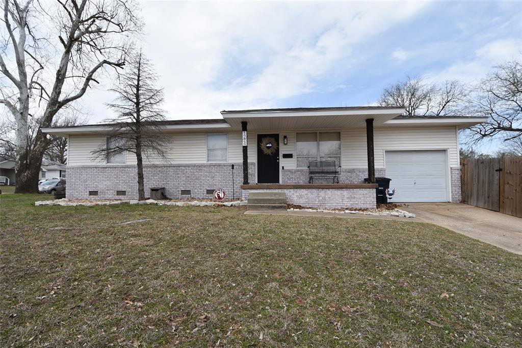 1224 E Rose Drive Property Photo