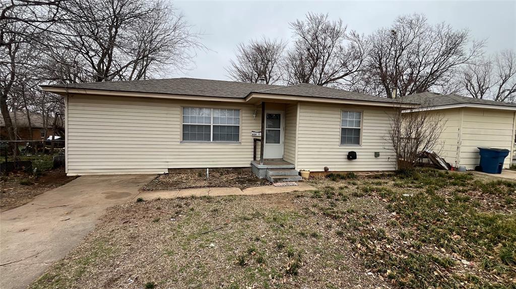 609 E Rose Drive Property Photo