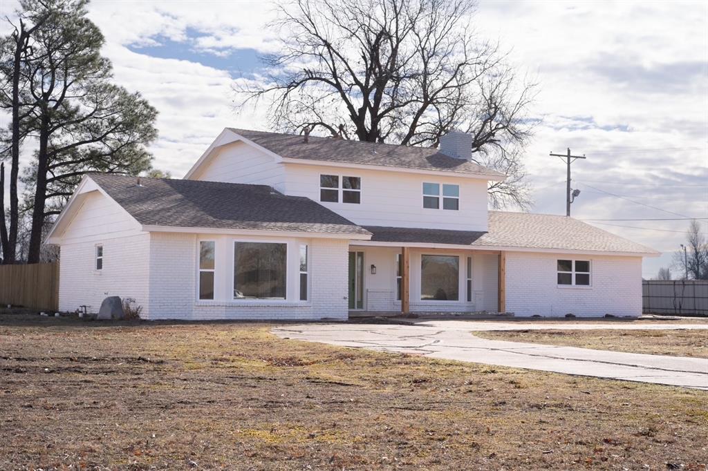 2908 N Santa Fe Avenue Property Photo