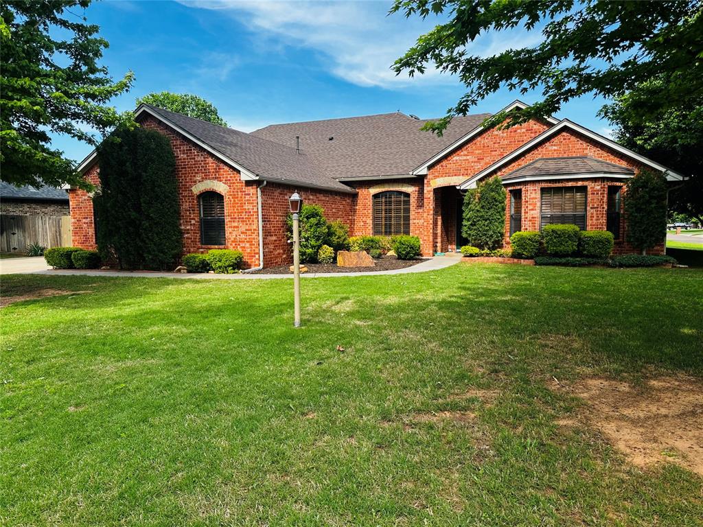 200 Foxridge Road Property Photo