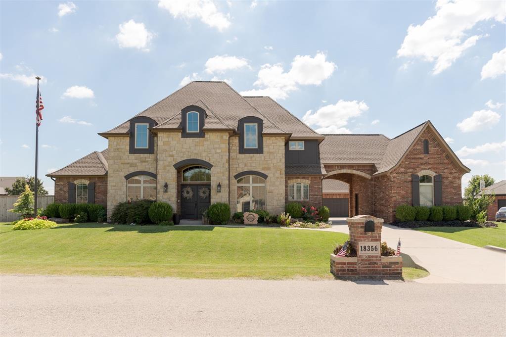 18356 320th Street Property Photo