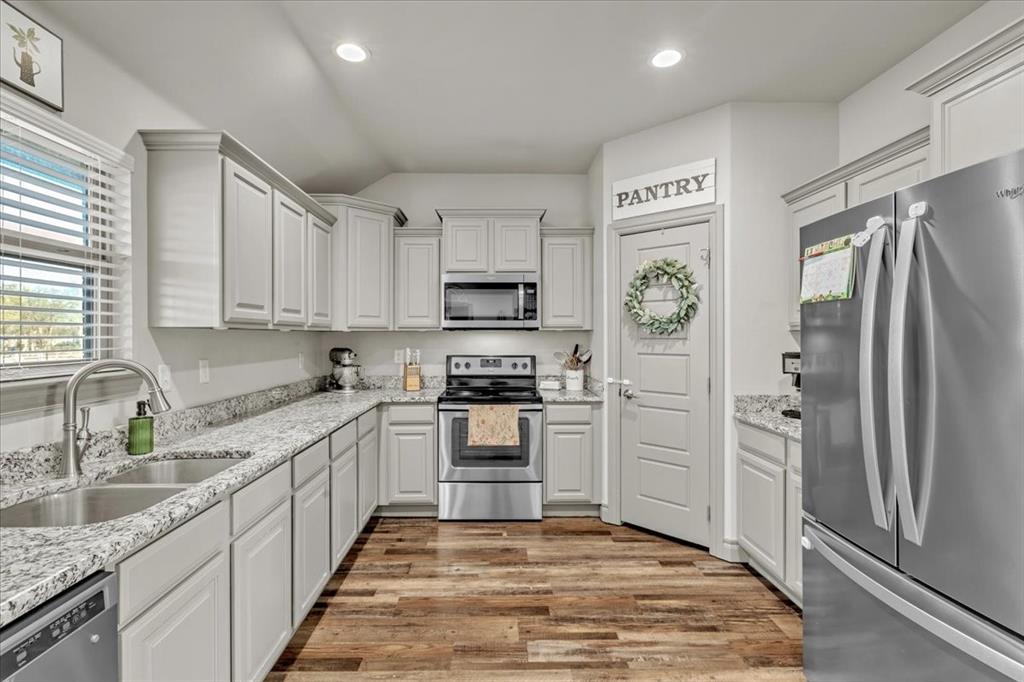 10800 Marion Drive Property Photo