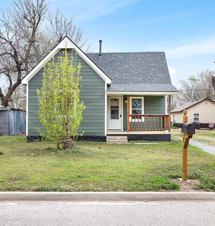 623 S Miles Avenue Property Photo