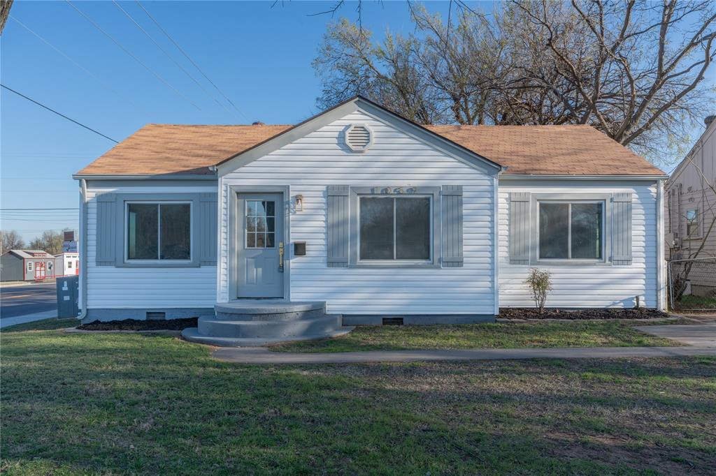1059 Elm Avenue Property Photo