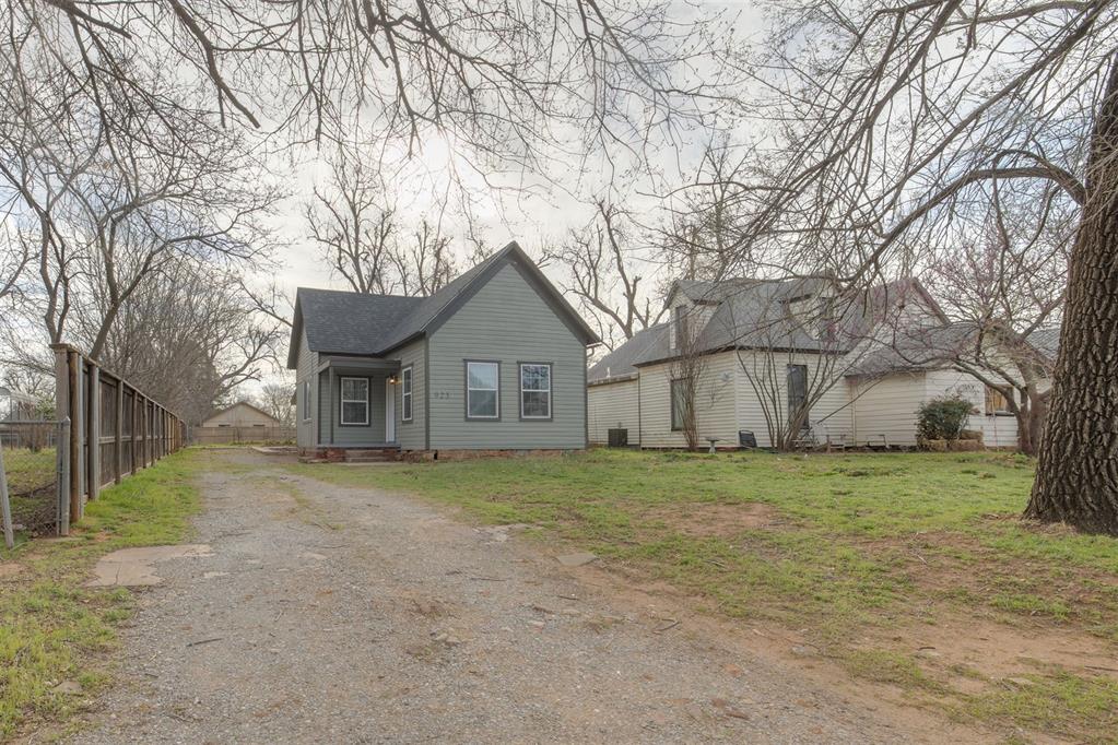 923 S 9th Street Property Photo