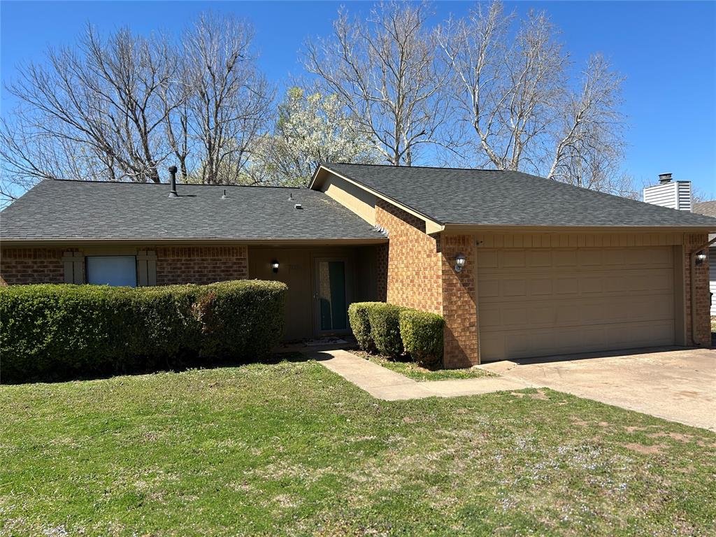 708 Springwood Street Property Photo 1