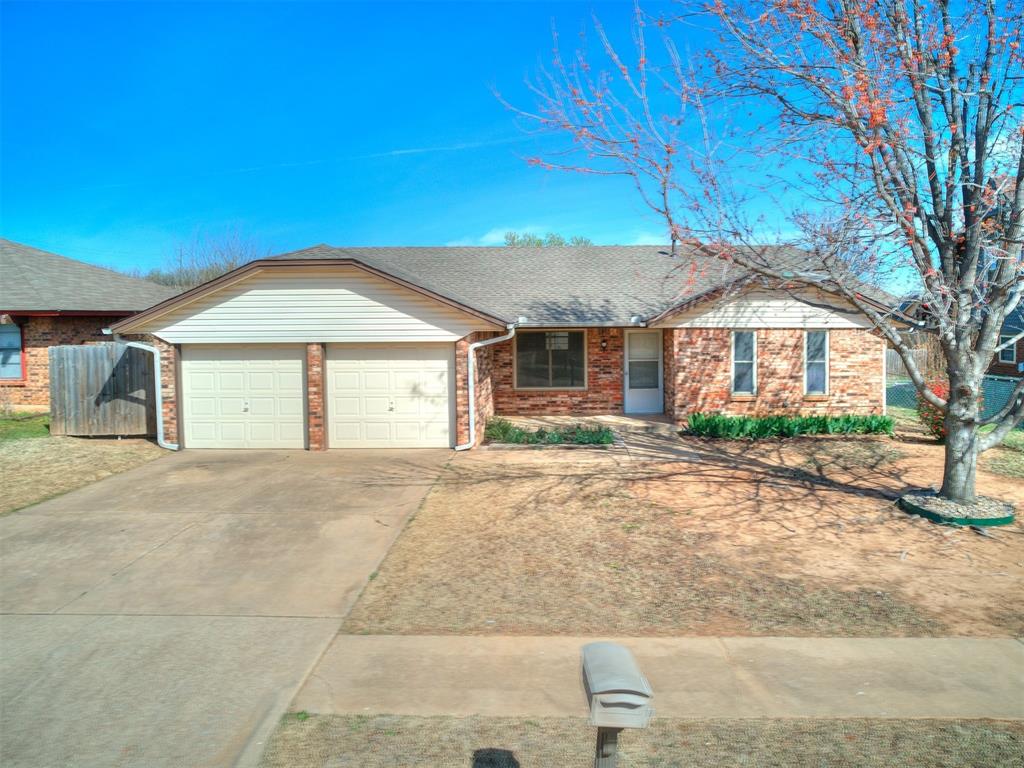 604 S Patterson Drive Property Photo